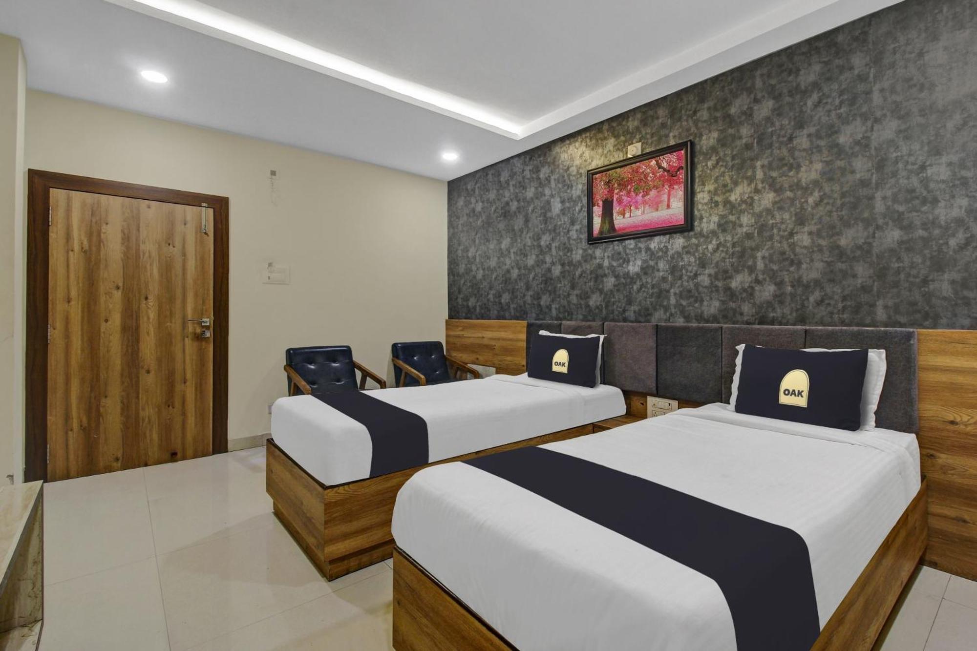 Collection O Hotel Swagath Pride Mancheral Ngoại thất bức ảnh