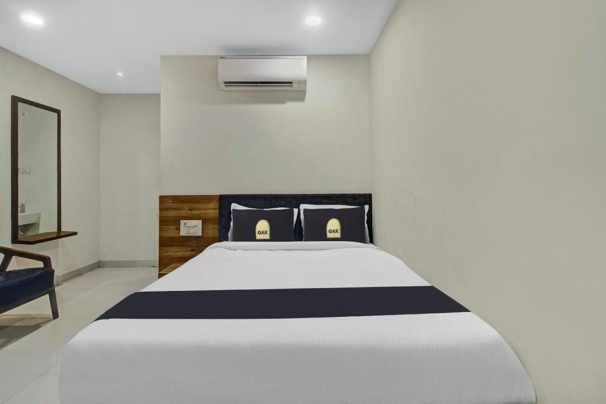 Collection O Hotel Swagath Pride Mancheral Ngoại thất bức ảnh